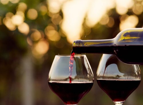 أفضل أنواع النبيذ الأحمر للصحة وأي منها يمكنك شراؤه شيب عربية